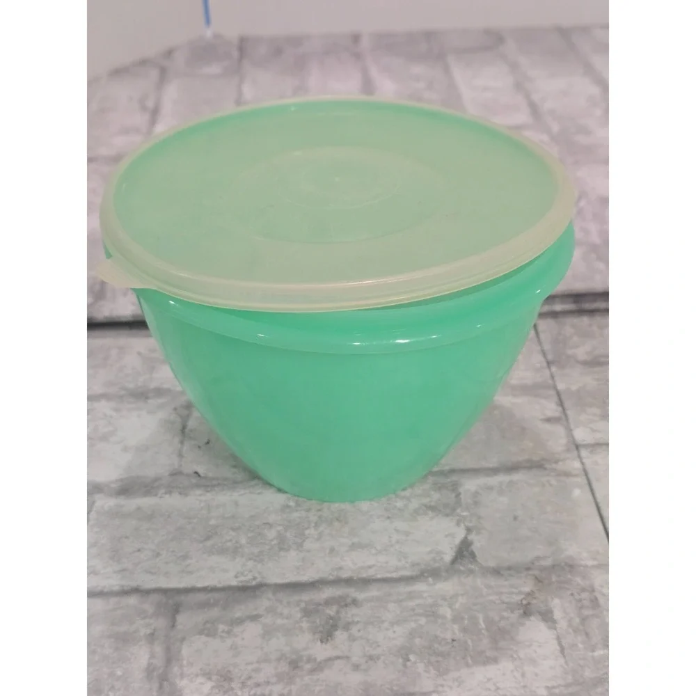 Tupperware crisp it